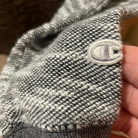 Champion Creneck Raglan Sweatshirt Gray Size Medium - Picture 10 of 10